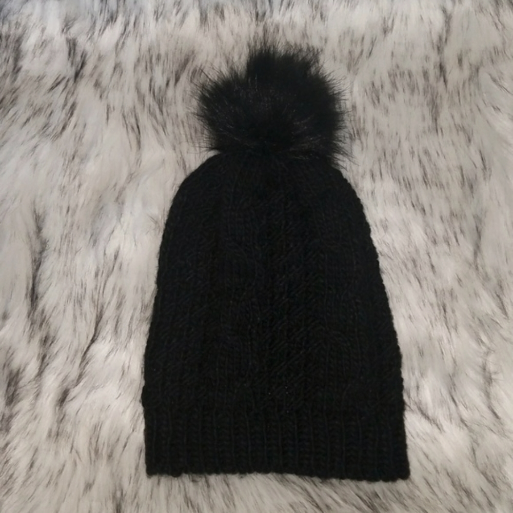 Guess knit hat